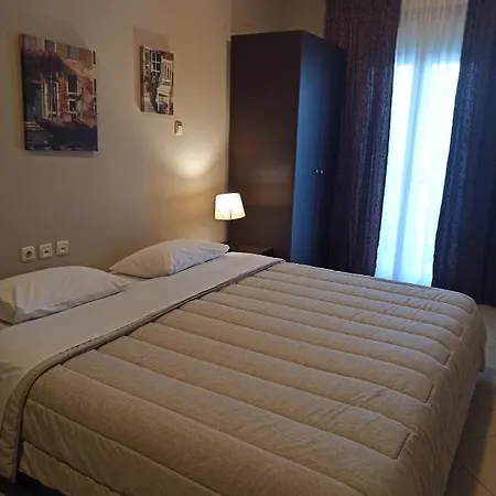 Apartment Seventeen Peraía